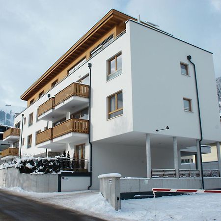 Alpenparks Residence Zell Am See Exterior photo